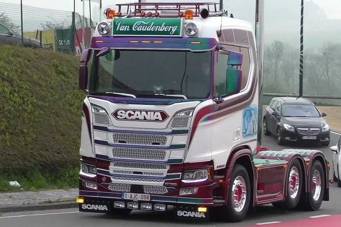 ETS2 - All Trucks Engines V8 Open Pipe Sound V1.55