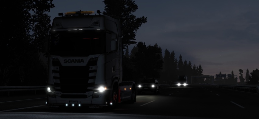 ETS2 - Realistic Vehicle Lights Mod V7.5