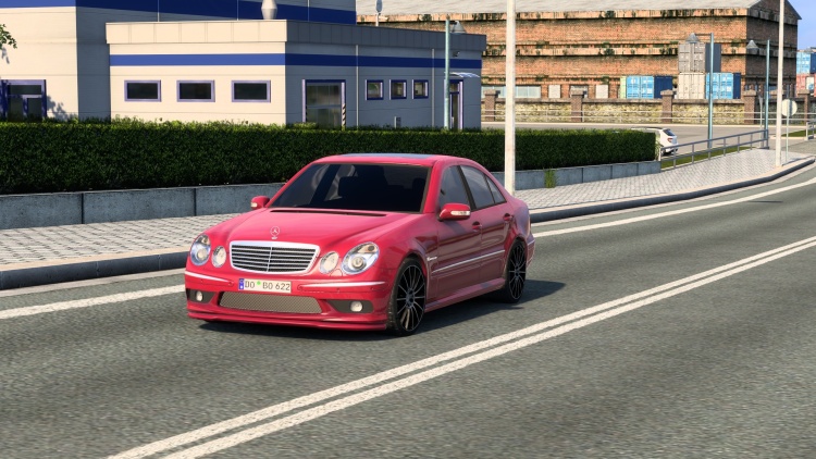 Mercedes-Benz E55 AMG W211 V1.7
