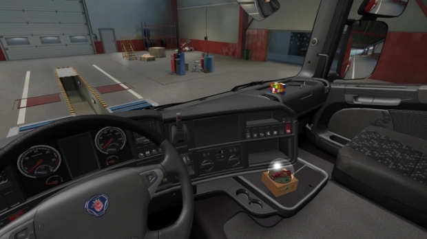 ETS2 - D-luX Toys V1.0 (1.41.x)