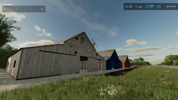 FS22 - Wooden Barn in White, Red, Brown or Blue V2.0