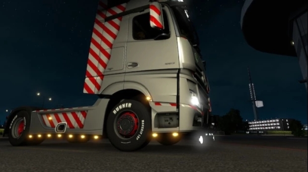 ETS2 - Small Lights + Turn Signals Update (1.43.x)