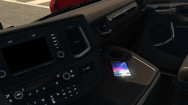 ETS2 - Pack of Smartphones for Truck interior