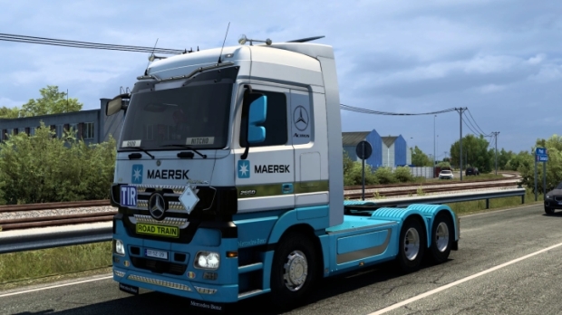 ETS2 - Maersk Mercedes-Benz Actros Skin V1.0 thumbnail 2