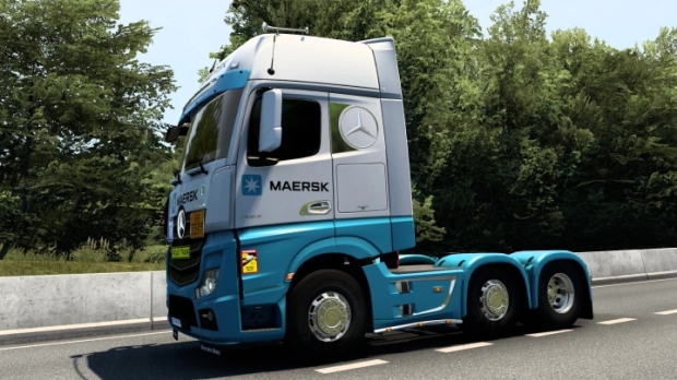 ETS2 - Mercedes-Benz New Actros Maersk Skin V1.0