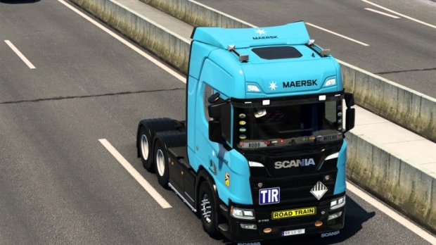 ETS2 - Scania R 2016 Maersk Skin V2.0 thumbnail 2