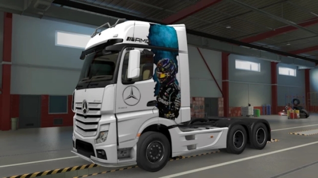ETS2 - Mercedes F1 Skin