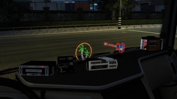 ETS2 - Just Clutter Accessories Pack V1.0