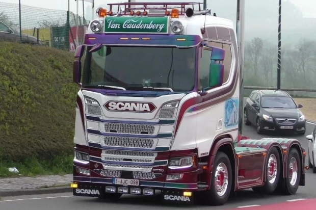 ETS2 - All Trucks Engines V8 Open Pipe Sound