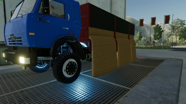 FS22 - Kamaz 43118 Truck + Trailer V1.0.1.3