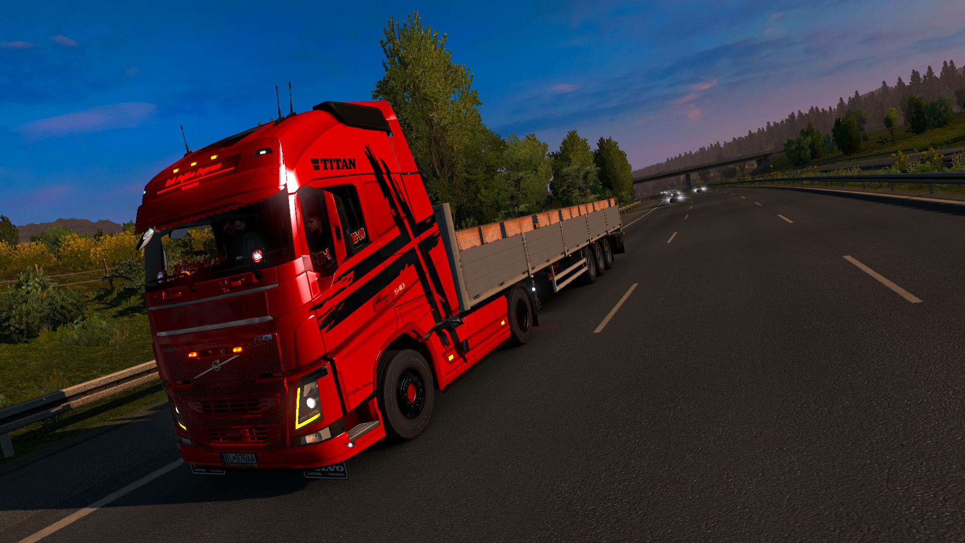 ETS2 - Volvo Performence Redblack Skin (1.35.X)