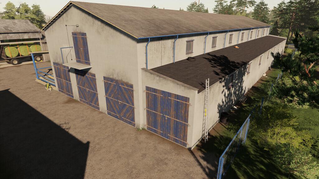 FS19 - Old PGR Cows Barn V1.2