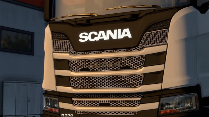 ETS2 - Logo Super Multicolor V1.4 (1.41.x)