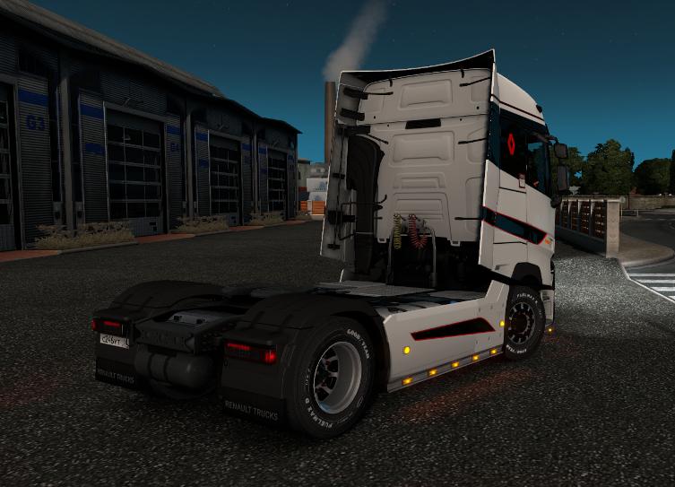 ETS2 - Renault T Angel Eyes (1.35.x)