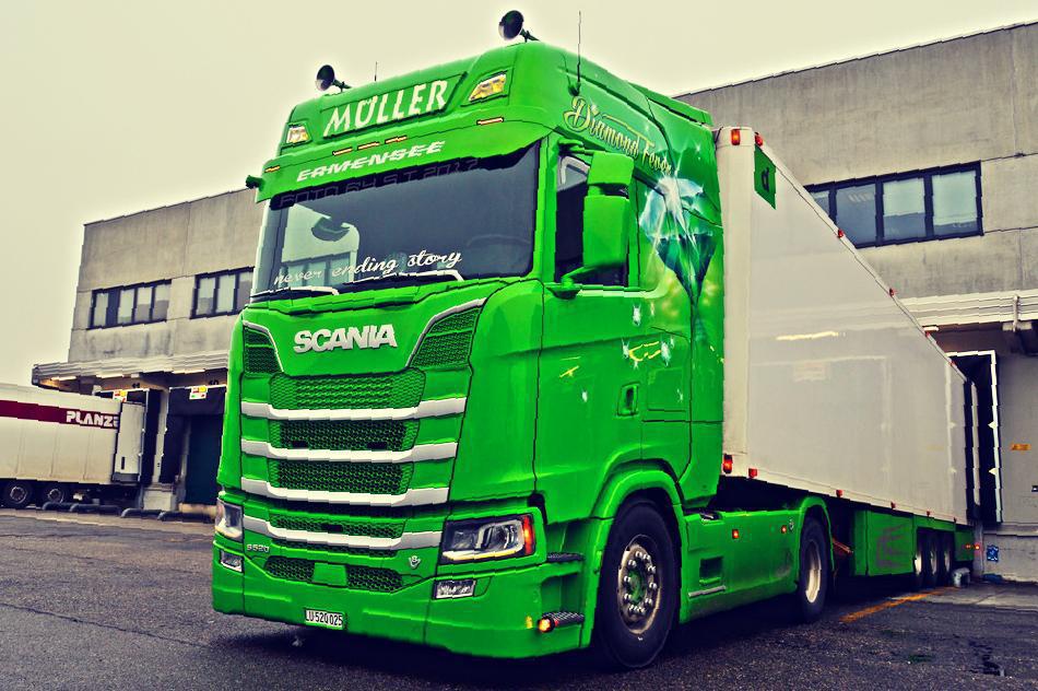 Scania V8 – Greatest Diesel Sound Ever?? (Reupload) 