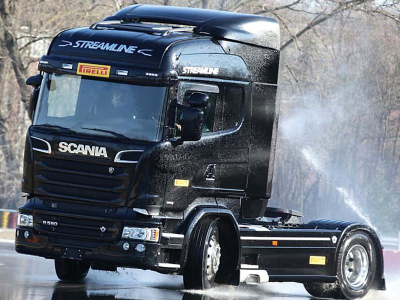 ETS2 - Truck Physics V1.7.4 (1.36.x)