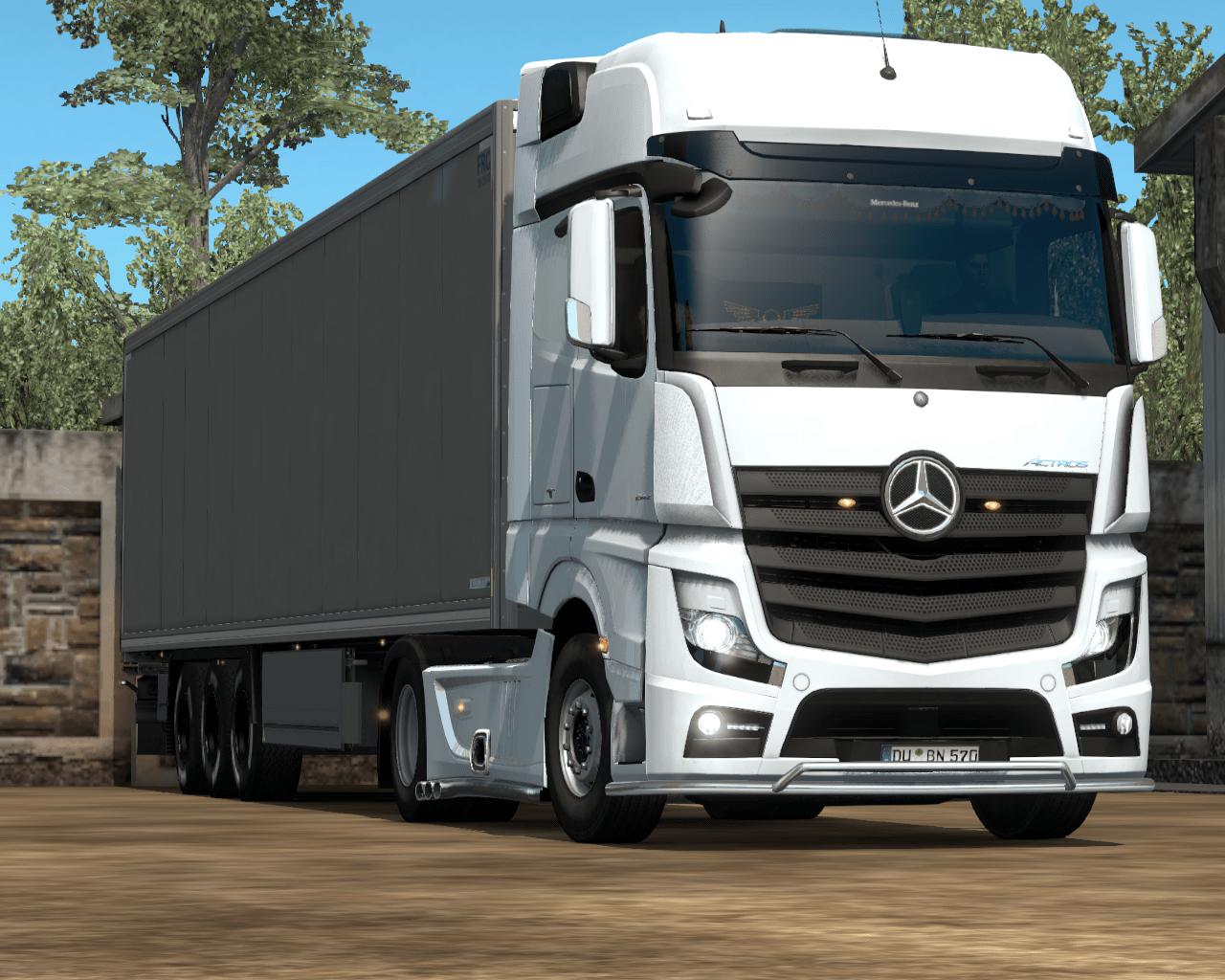 ETS2 - Mercedes MP4 Truck (1.36.x)