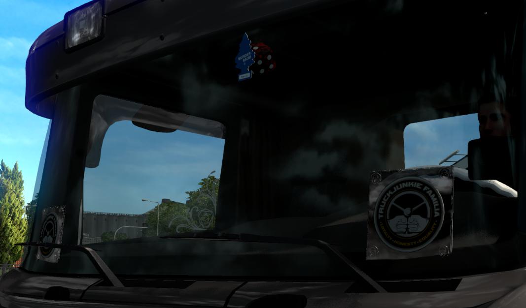 ETS2 - Scania RJL Truckjunkie Lightbox Mod (1.36.x)