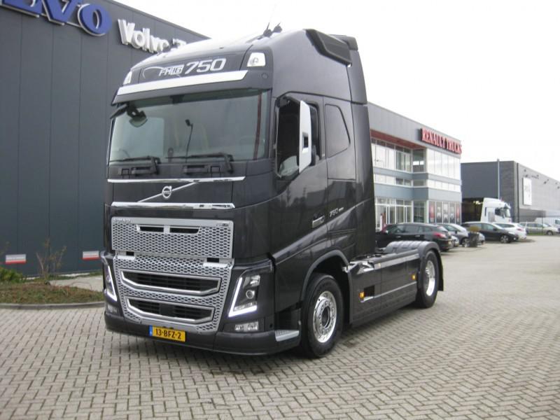 ETS2 - Volvo FH 2012 Real D16 Engine Sound Mod (1.36.x)