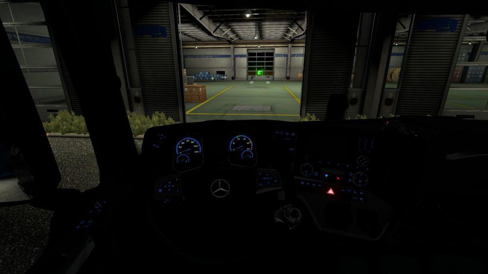 ETS2 - Mercedes New Actros – Blue Dashboard (1.36.x)
